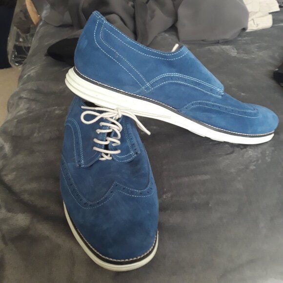 Donald.J. Pliner Blue  Suede Oxford. Size 14 main image 3